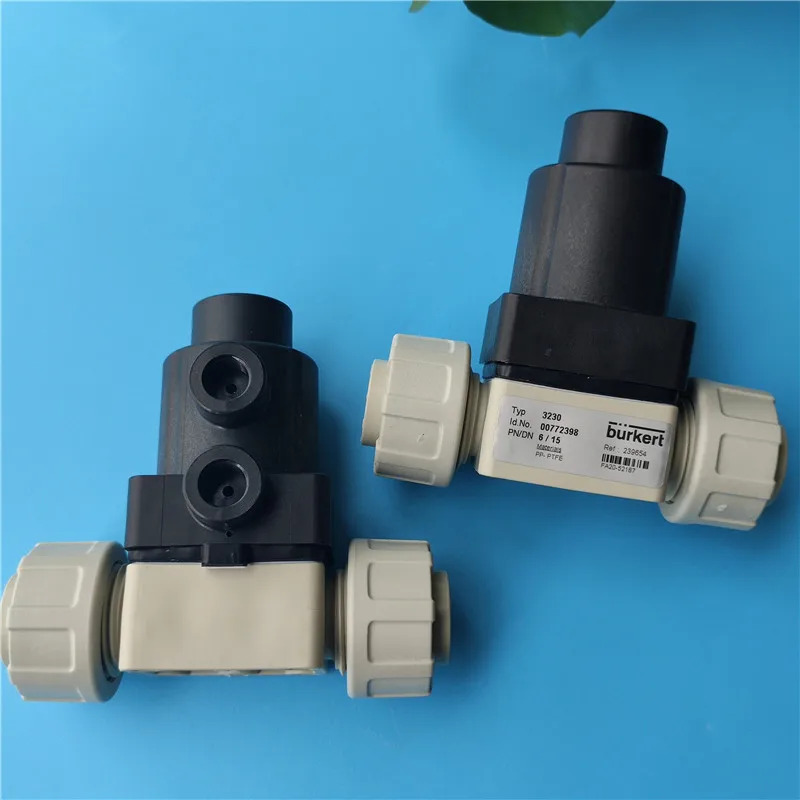 독일 burkert 3230 다이어프램 밸브 공압 양방향 플라스틱 포함