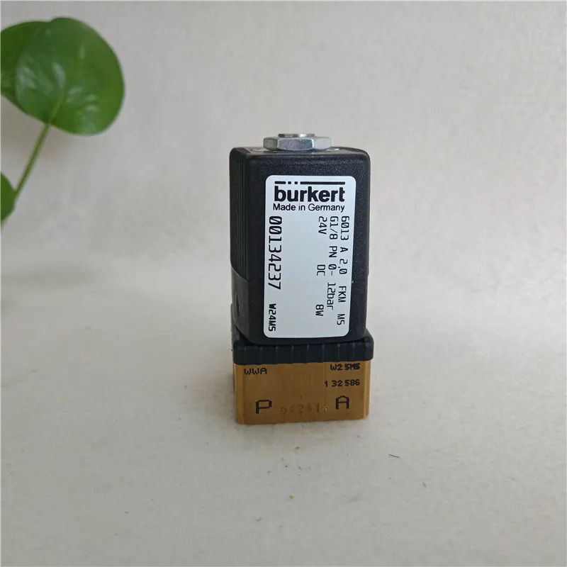 Burkert 솔레노이드 밸브 6013 양방향 Bode 직동형 00134237 00134233