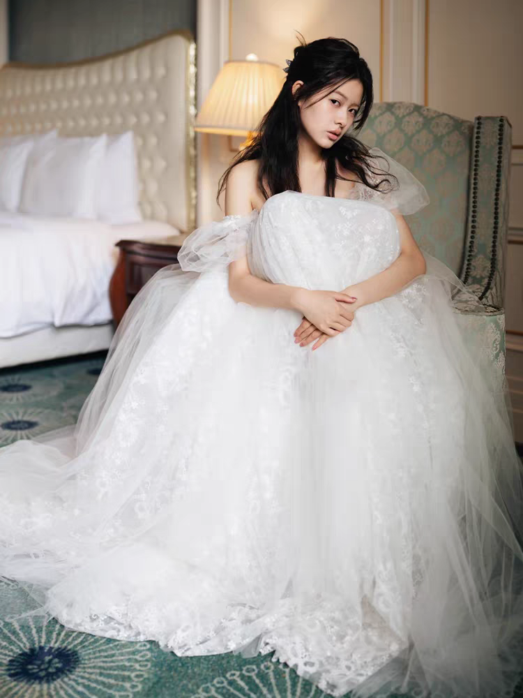 레이스 퍼프 웨딩공주풍 셀프웨딩드레스 스퀘어넥 A라인 본식 스냅촬영 드레스 - 상세 이미지 3