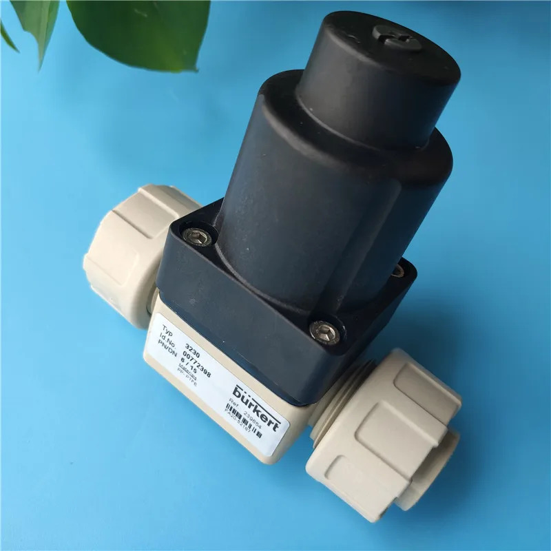 독일 burkert 3230 다이어프램 밸브 공압 양방향 플라스틱 포함