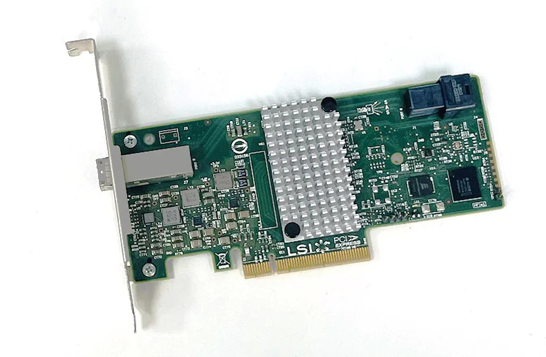 SAS 9300-4i4e 어레이 카드 12Gb PCI-E3.0 SFF8643 패스스루 HBA 확장