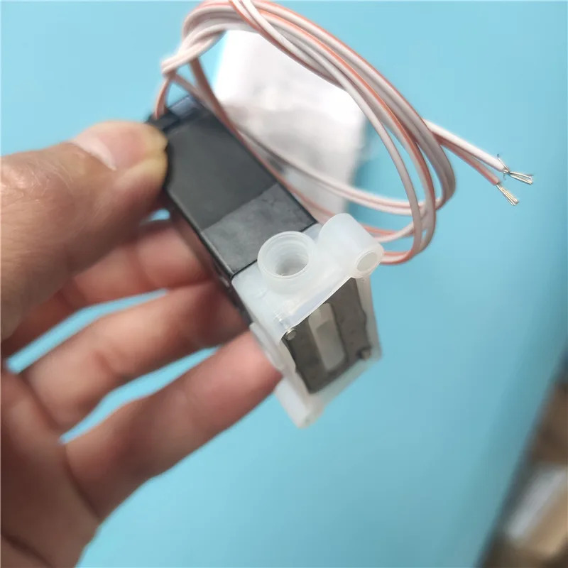 Burkert 솔레노이드 밸브 0127 A 1.5 FFKM TZ 0-2bar 양방향 정상 00120680
