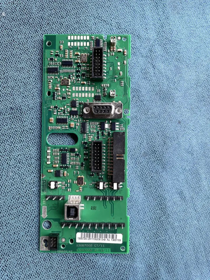 주파수 컨버터 FC302 메보드 130B7000 130B7715 130B1109 130B7205