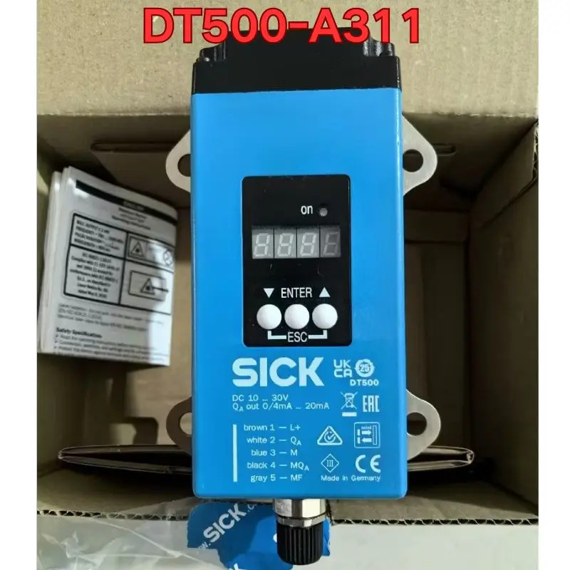 DT500-A311 레이저 거리 측정기 센서