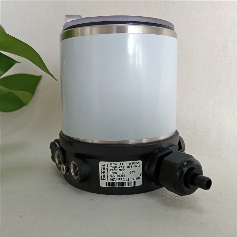Burkert 포지셔너 8694 기본 70mm 24V G1/8 00323250