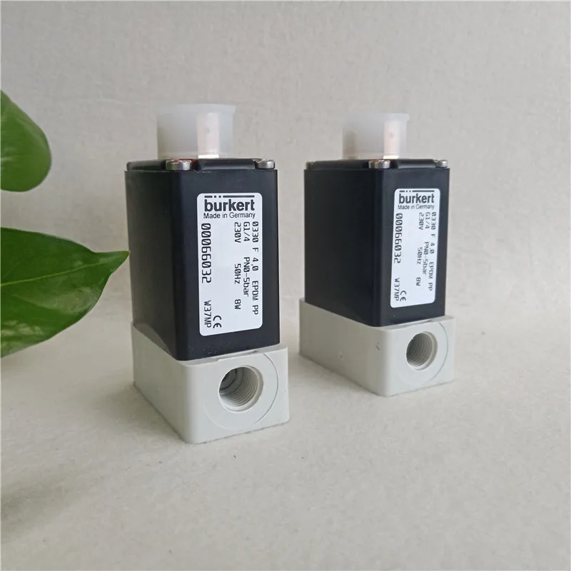 Burkert 솔레노이드 밸브 0330C 3.0 NBR G1/4 2위치 티 00041116