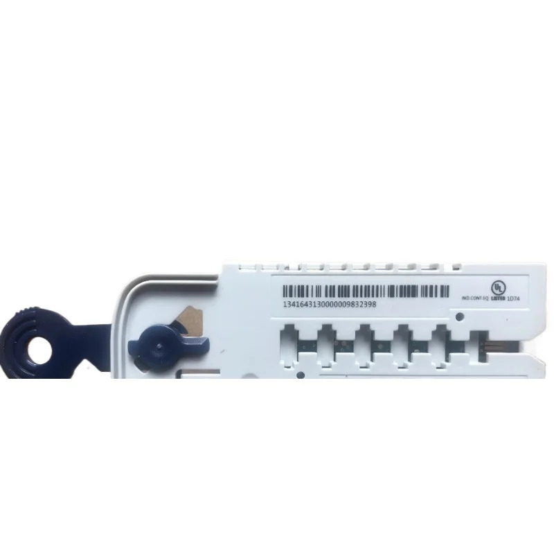 부품은 Lenz 9400 서보 드라이브 MM330 메모리 카드 E94AYM33