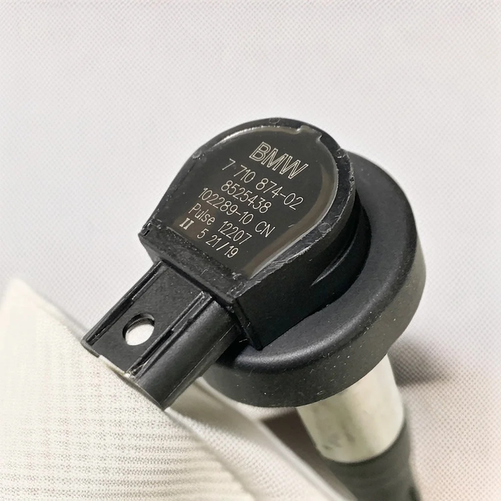 부품은 오리지널 G310GS G310R 점화 코일 고전압 14-19년