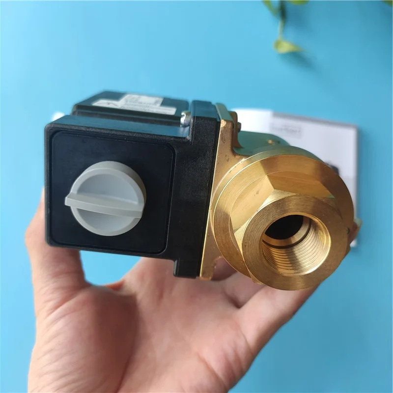 Burkert 솔레노이드 밸브 0131 B 15.0 NBR MS G1/2 AC 00046643