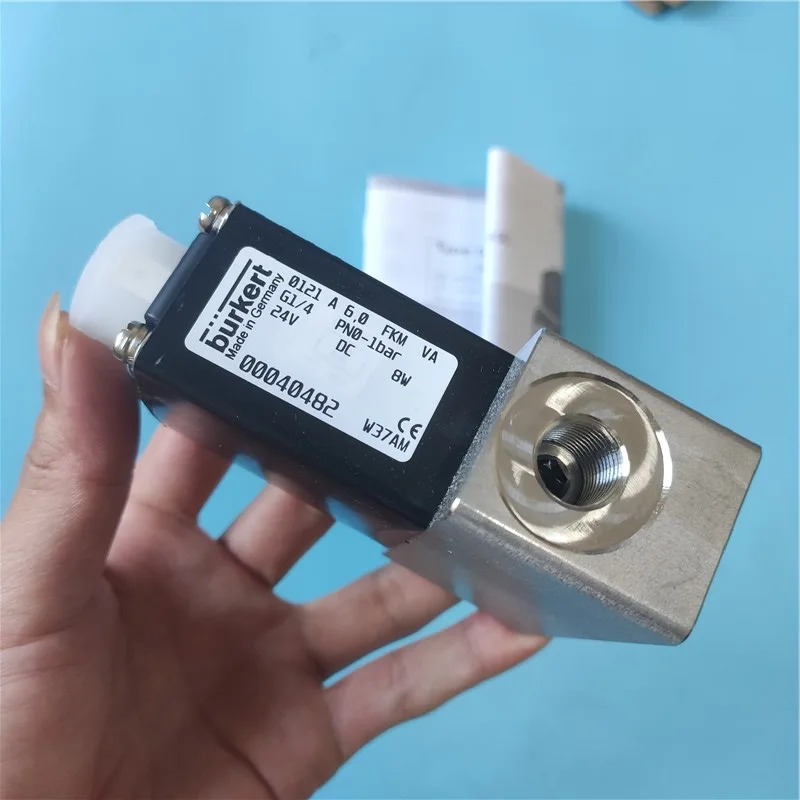 Burkert 솔레노이드 밸브 0121 직동식 양방향 3방향 00050553 00501211