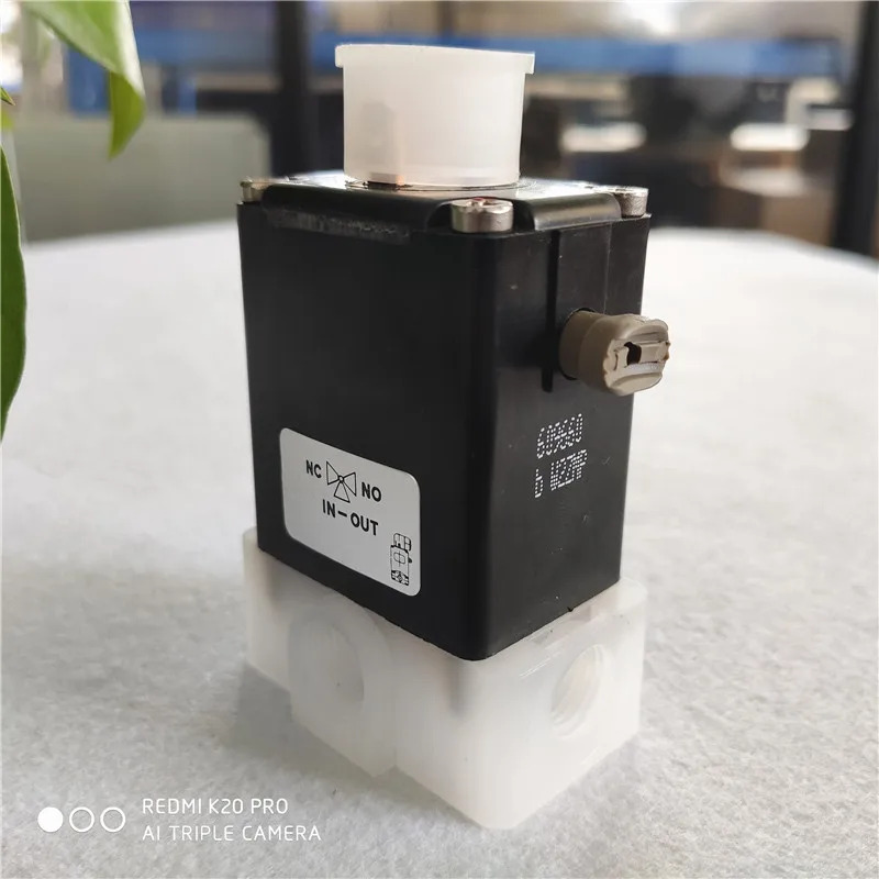 버커트 솔레노이드 밸브 0124 T 3.0 EPDM PD G1/4 PN0-4bar 00136350
