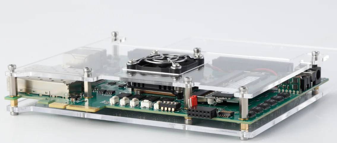 ZC706은 ZYNQ 개발보드 XC7Z045 XC7Z100과 하게 호환됩니다.