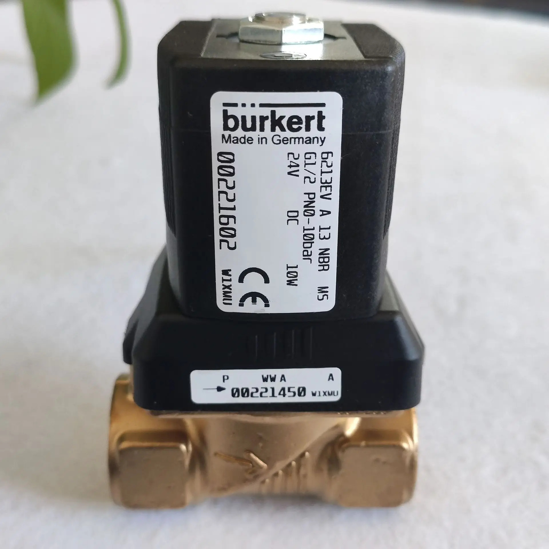 버크하르트 6213EV ANBR MS G1/4 24V DC 00221674 00221602