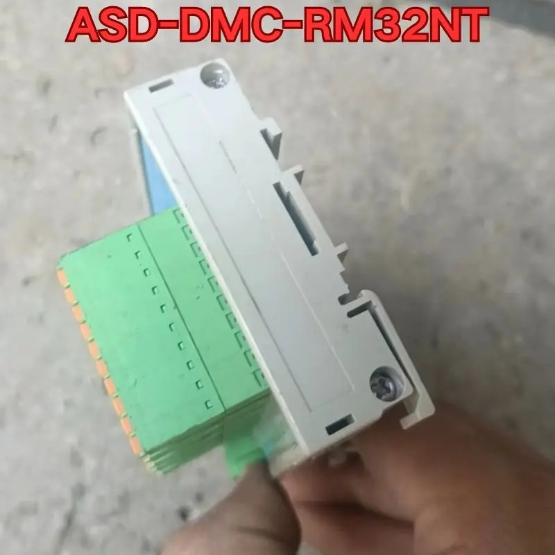 리퍼 ASD-DMC-RM32NT PLC 모듈 기능 정상