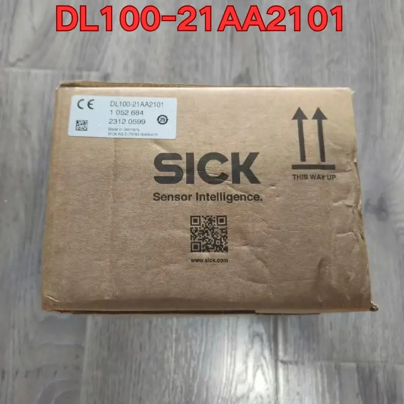 DL100-21AA2101 센서