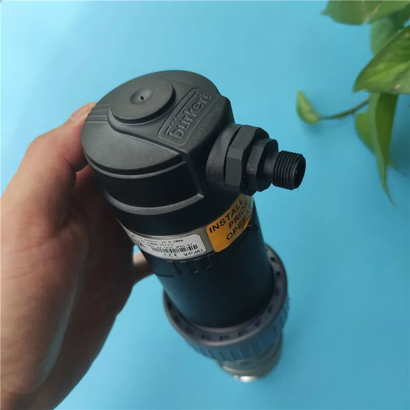 Burkert8202PH 트랜스미터 전도도 4-20mA00559630 00559632