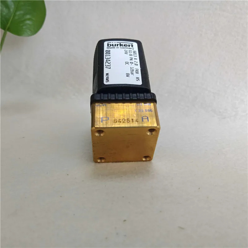Burkert 솔레노이드 밸브 6013 양방향 Bode 직동형 00134237 00134233