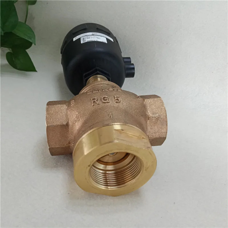 Burkert 2002 공압식 양방향 앵글 시트 밸브 DN15 DN20