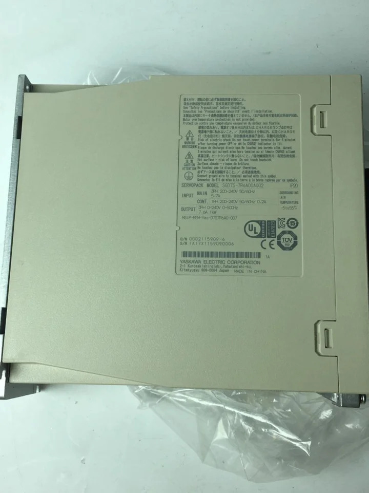 드라이버 SGDV SGD7S-R70/R90/1R6/2R8/5R5/7R6/120A00A 01A0002