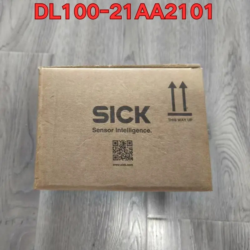 DL100-21AA2101 센서