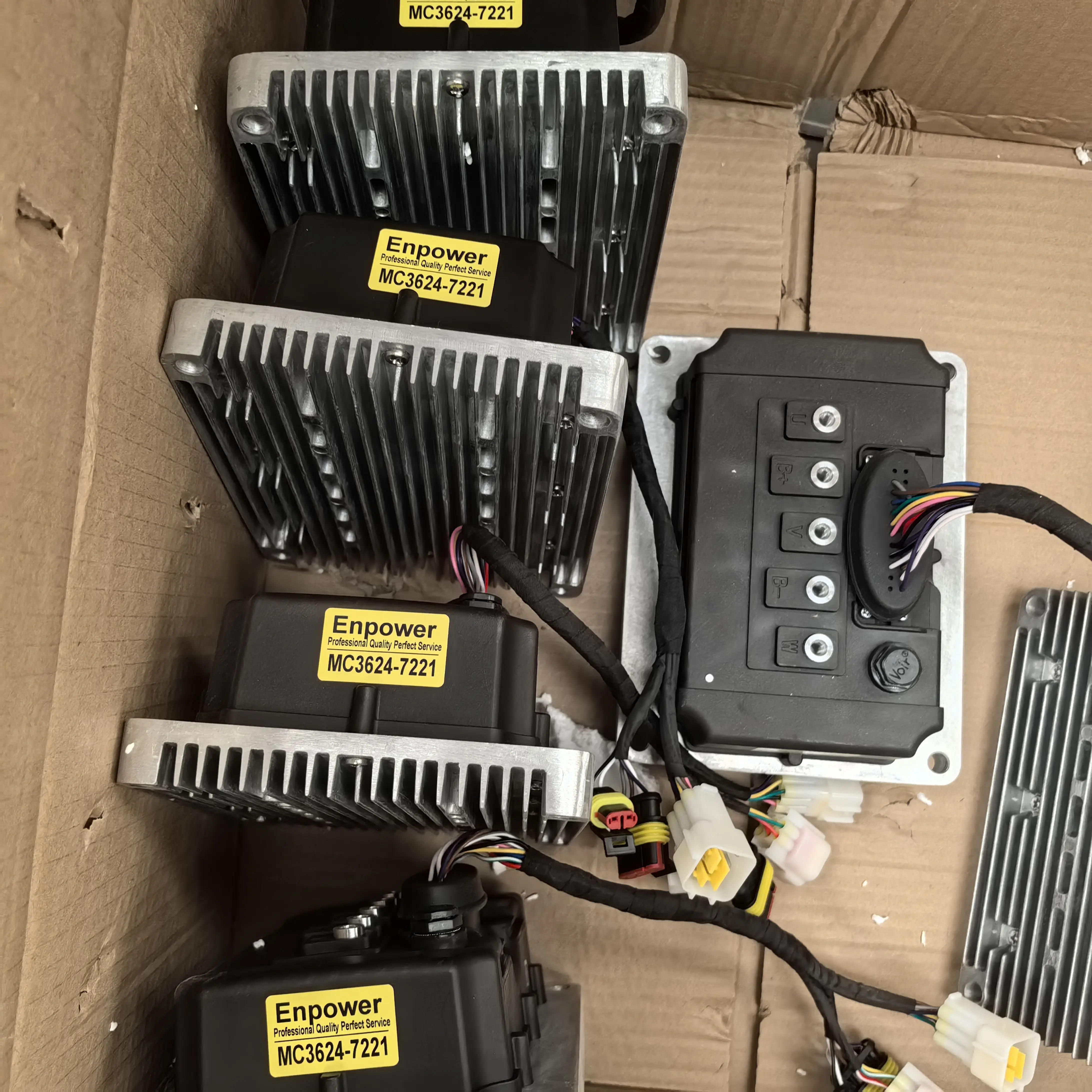 컨트롤러 MC3624-72V Hantang Baolu Dabidwen 전기 자동차 4KW 읽기