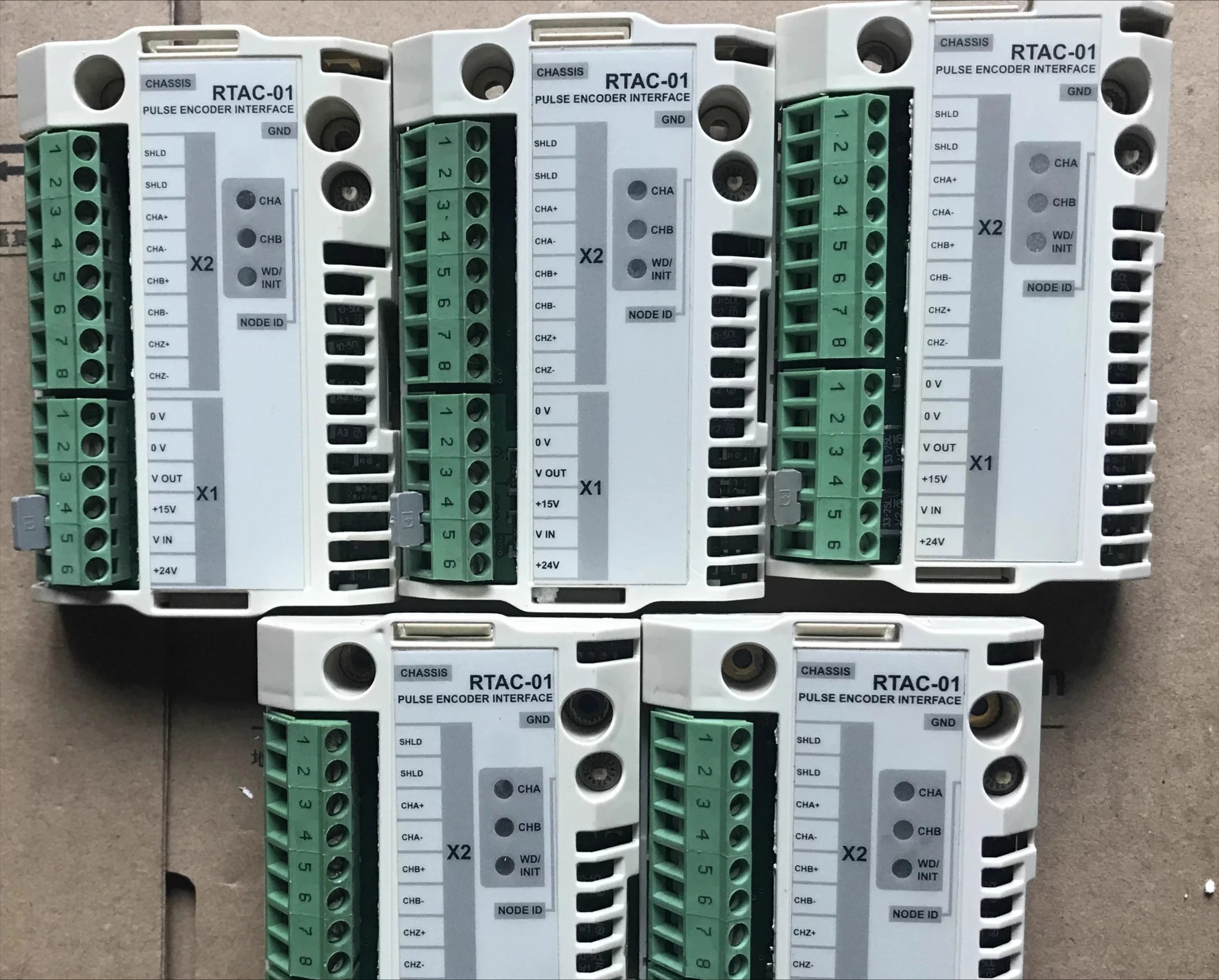 부품은 ABB ACS800 인버터 펄스 인코더 인터페이스 모듈 RTAC-01 분해