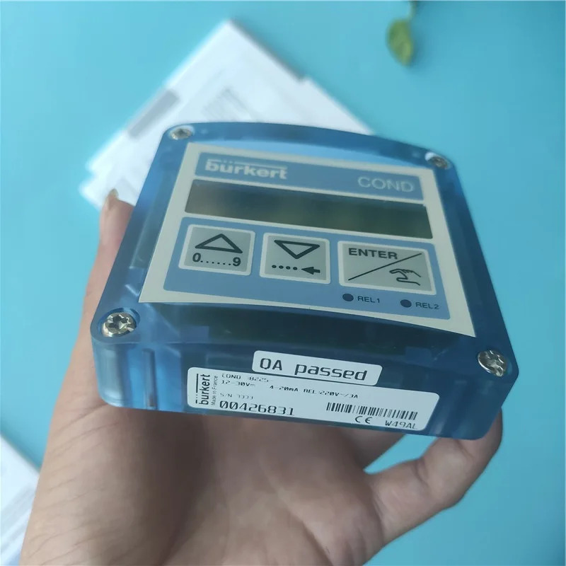 Burkert 8225 디스플레이 12-30V 4-20mA REL 220V-/3A 00426831