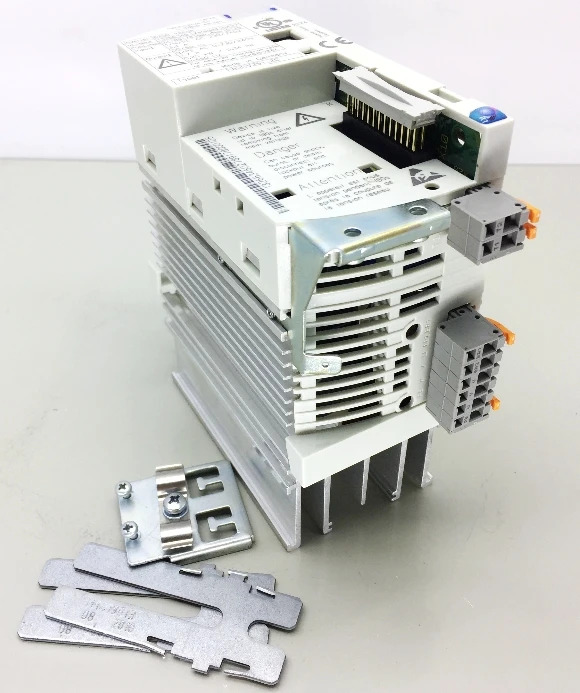 8200 주파수 변환기 E82EV251-2C E82EV251K2C 250W 220V