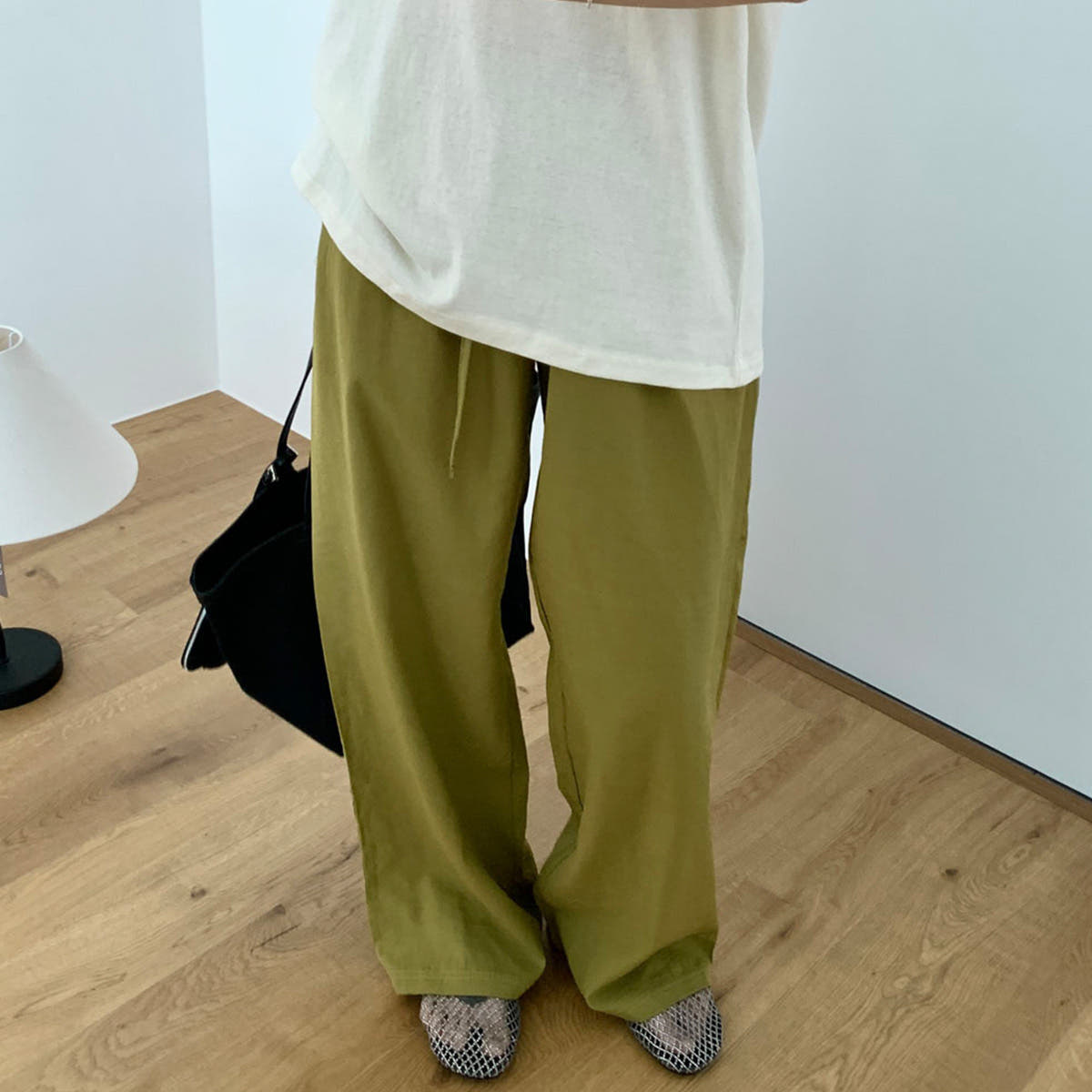 애니 밴딩팬츠 데일리 일자 와이드바지 웨어링무드 (4c) 가격 비교 웨어링무드 애니 밴딩팬츠 데일리 일자 와이드바지 웨어링무드 (4c)