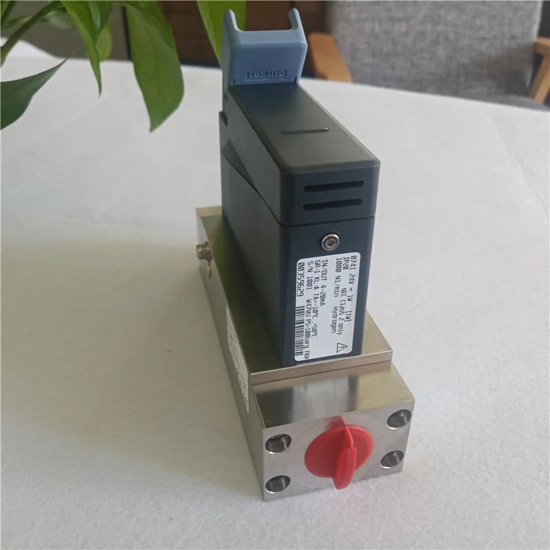 BURKERT 8741 유량계 24V NEC 4-20mA 질량 유량 컨트롤러