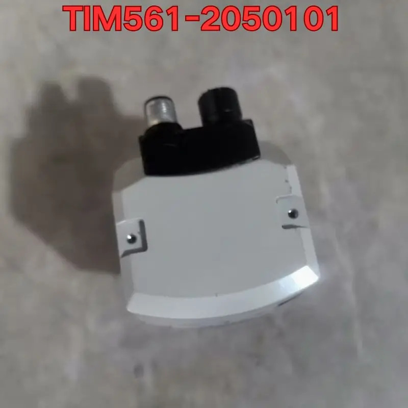리퍼 TIM561-2050101 센서 기능 정상