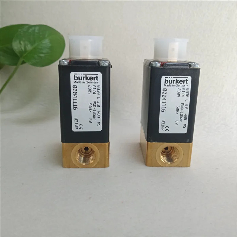 Burkert 솔레노이드 밸브 0330C 3.0 NBR G1/4 2위치 티 00041116