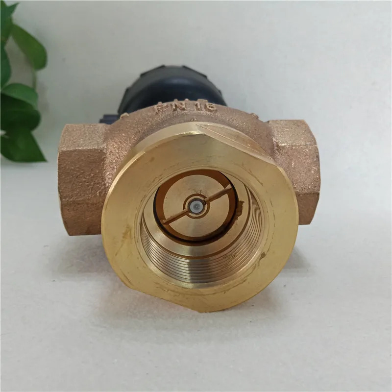 Burkert 2002 공압식 양방향 앵글 시트 밸브 DN15 DN20