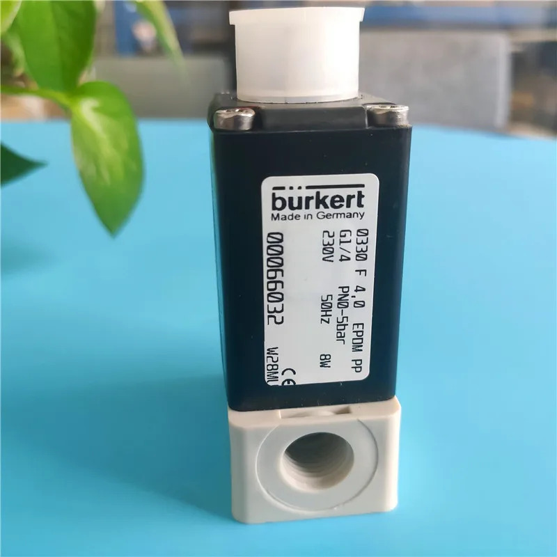 Burkert 솔레노이드 밸브 0330C 3.0 NBR G1/4 2위치 티 00041116