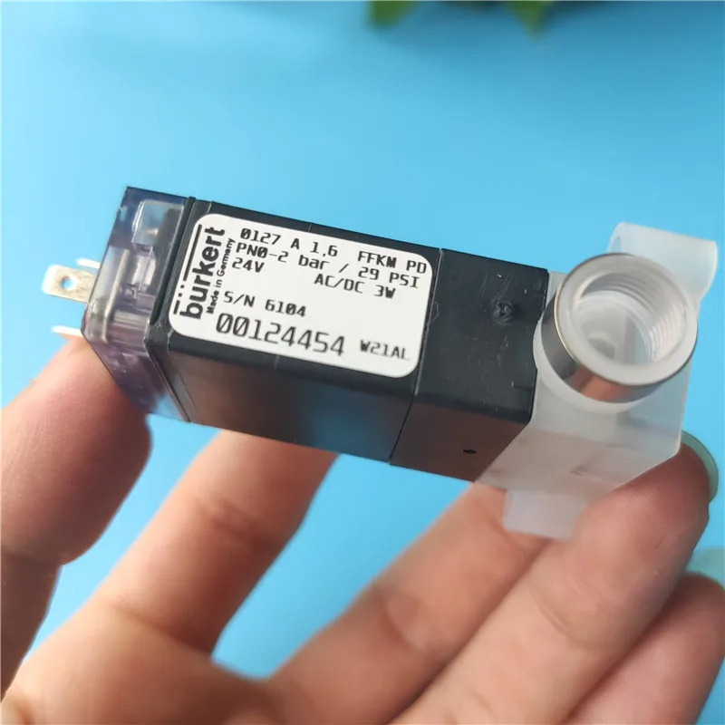 0127 버크트 솔레노이드 밸브 A 1.6 FFKM PD 0-2bar 00124454 가능