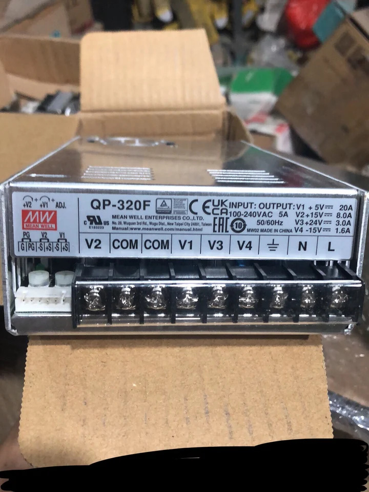 쿼드 전원공급장치 QP-320D 320F 320W 5V24V 플러스 또는 마이너스 12V 15V200WQP-200D