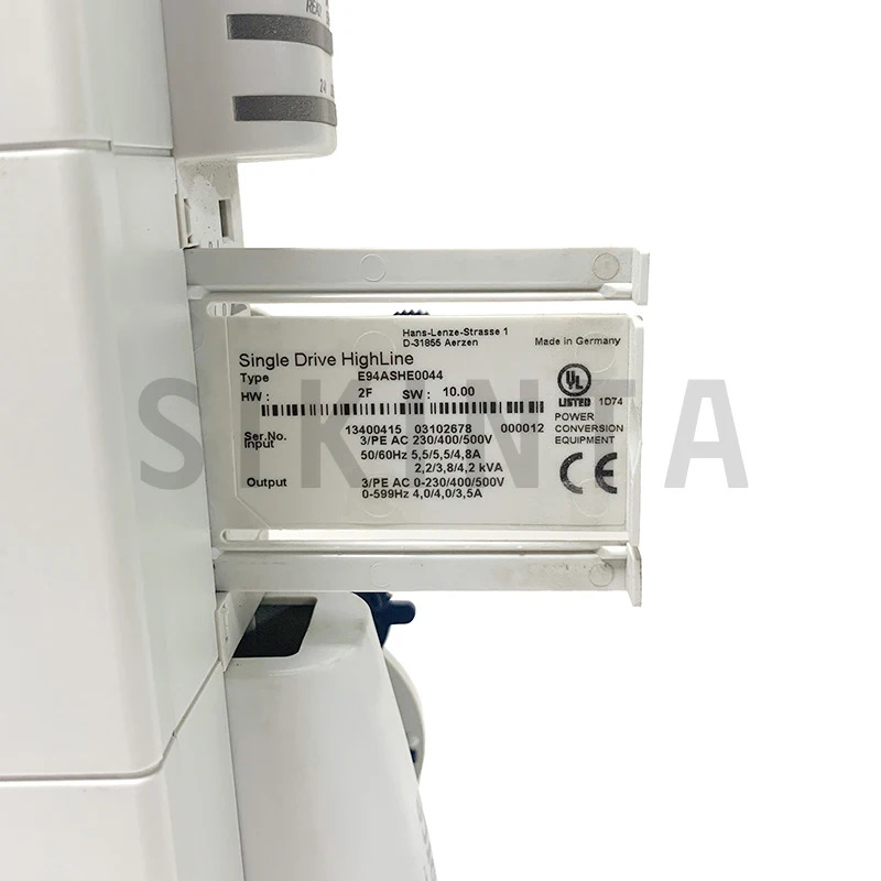 Lenze E94ASHE0044 서보 드라이브 리퍼