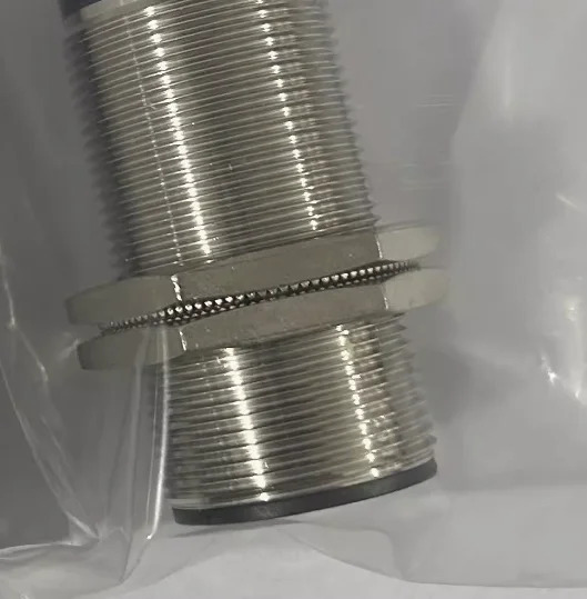CQM1H-CIF12 CQM1H-CPU11 CQM1H-CPU51 CQM1H-CPU61 CQM1-CPU41 XS2M18KP340D