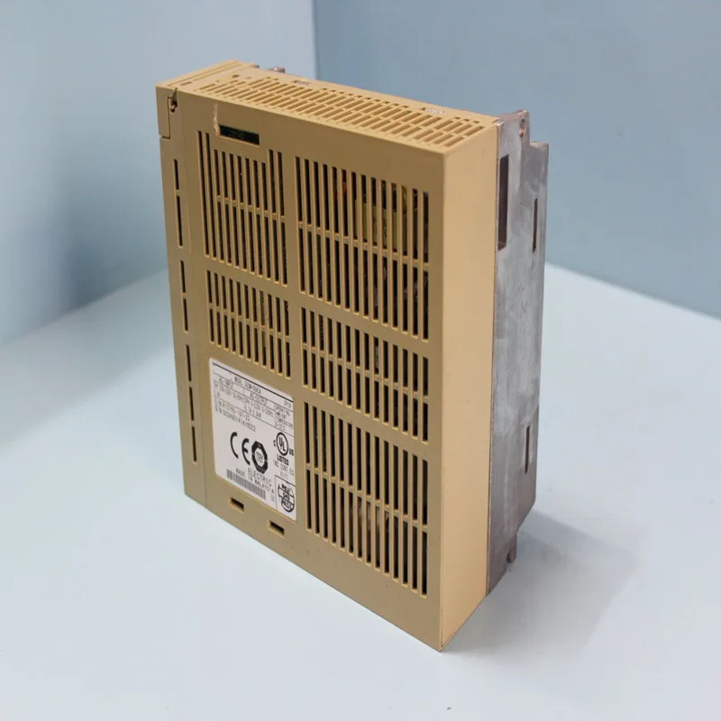서보 드라이브 SGDM-08ADA