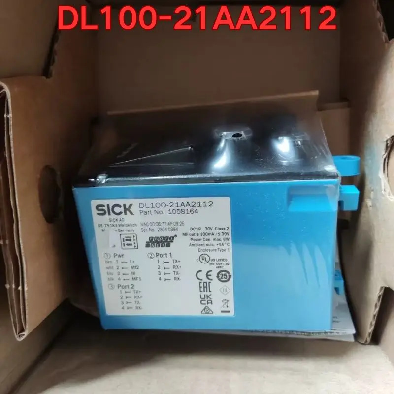 DL100-21AA2112 레이저 거리 측정기 센서