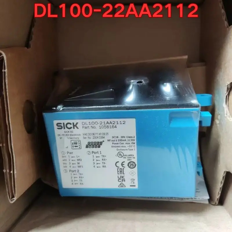 DL100-22AA2112 레이저 거리 측정기 센서