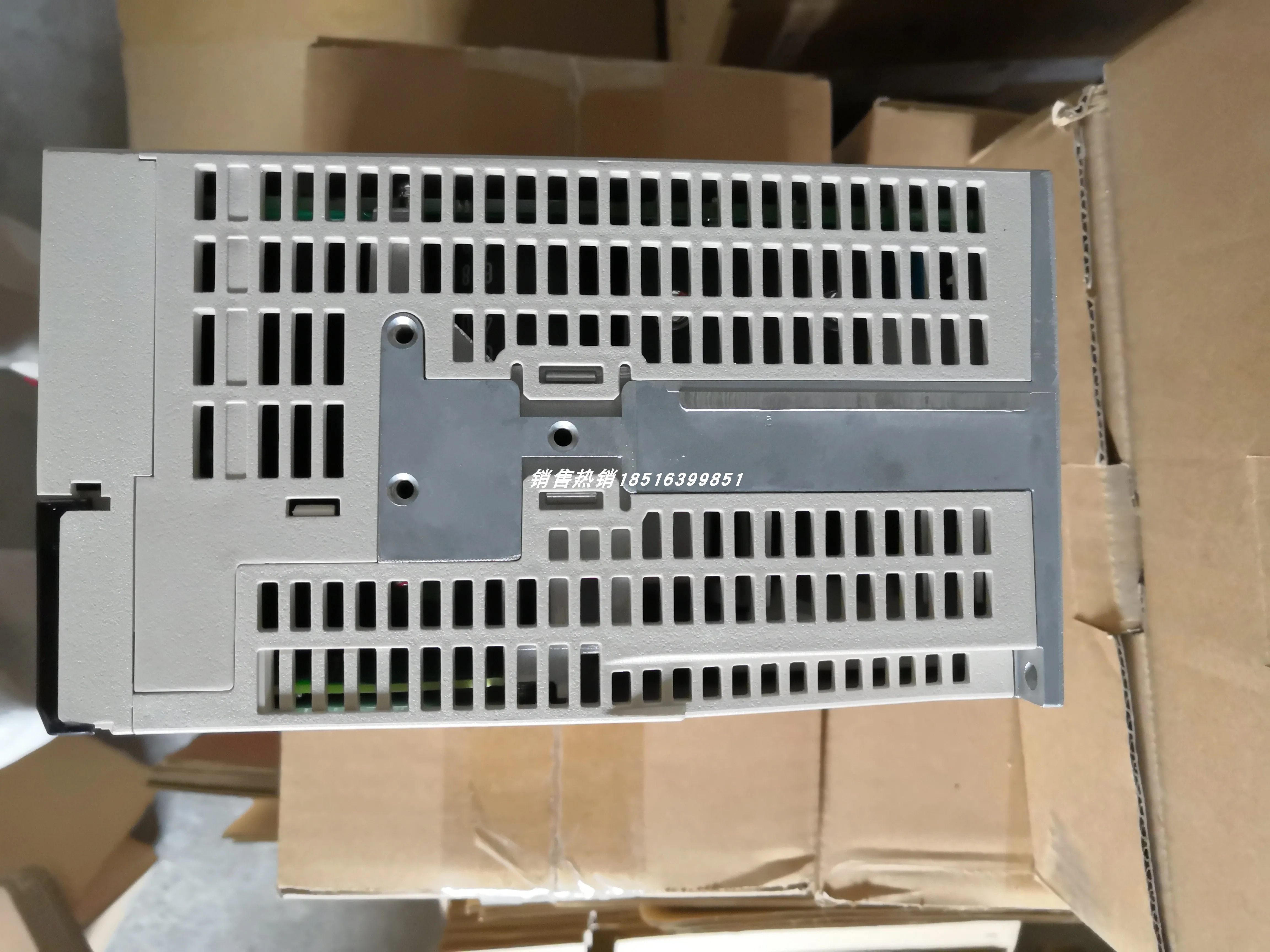 Yaskawa 서보 드라이버 SGD7S-200A00A002/SGD7S-200A00B202 신