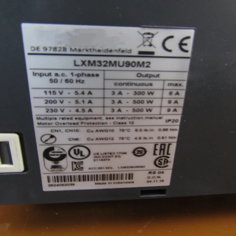 상태 서보 드라이브 LXM32MU90M2