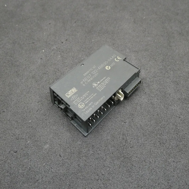 모듈 6ES7132-4BB30-0AA0
