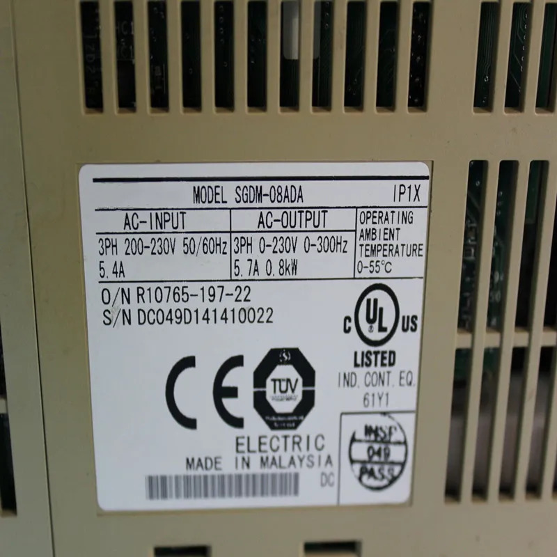 서보 드라이브 SGDM-08ADA