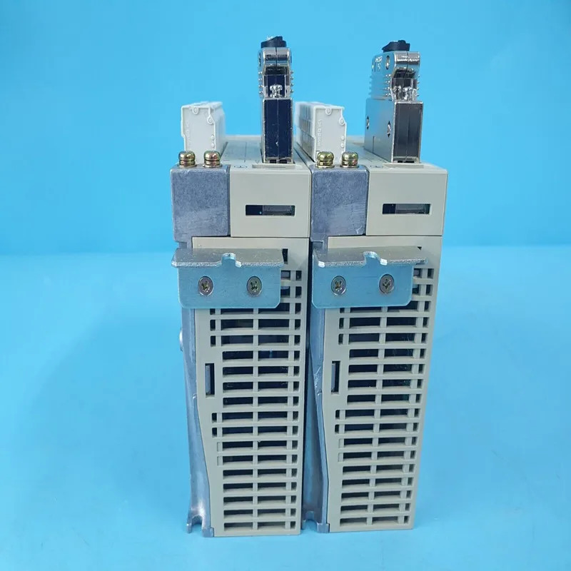 서보 드라이브 SGDM-A3ADA 상태