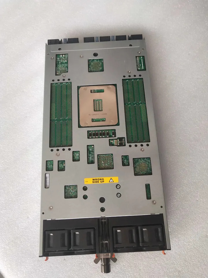 005050138 오리지널 5600 5800 6Gb 300G VNX5200 5400