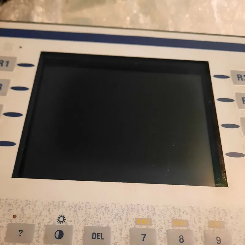 패널 XBTF 011110 상태가 좋음