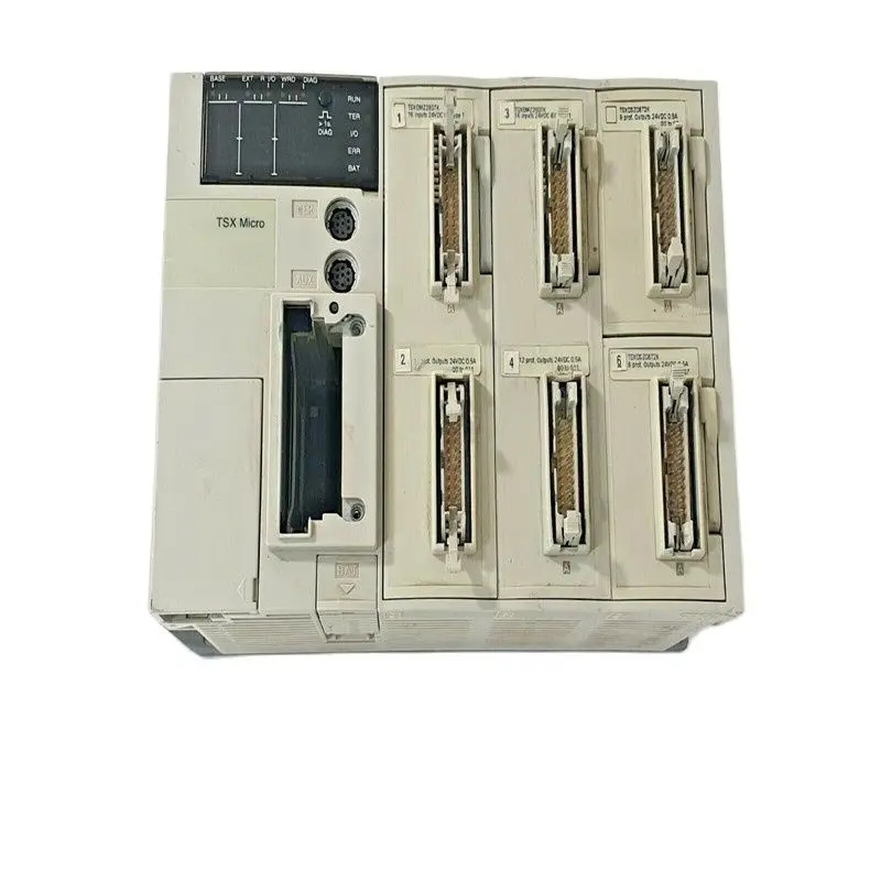 PLC 모듈 TSXDMZ28AR 상태
