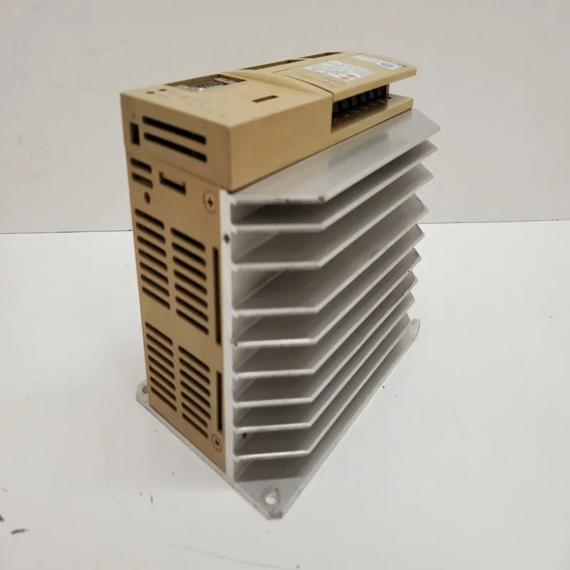 서보 드라이브 SGD-08AS 상태